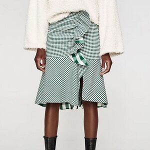 Zara gingham side ruffle skirt